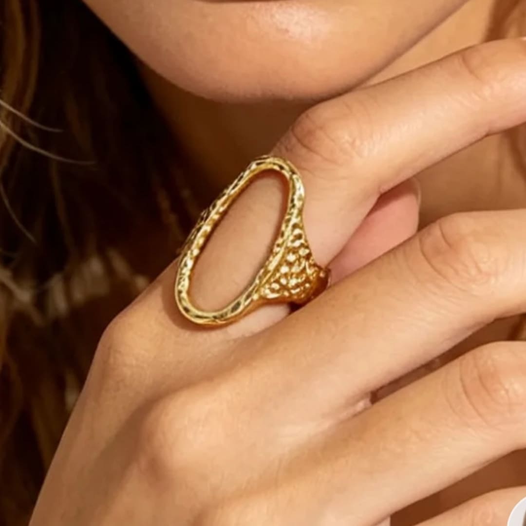 ANILLO ÓVALO DORADO